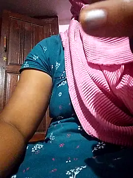 Snapshot of TAMI_KAYAL chatting on November 6, 5:03 pm TAMI KAYAL online show from November 6, 5:03 pm