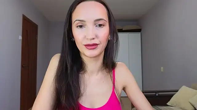 Lillian-Clark online show from December 18, 7:58 am