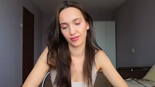 Lillian-Clark online show from February 28, 11:00 am