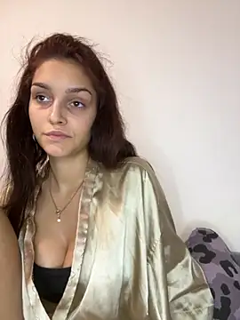 Snapshot of EllaBlowy chatting on October 9, 8:34 am EllaBlowy online show from October 9, 8:34 am