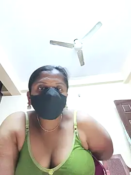 Snapshot of Sowjanya-telugu chatting on October 29, 7:15 pm Sowjanya-telugu online show from October 29, 7:15 pm