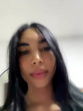 karolaalcendra online show from October 12, 1:26 am