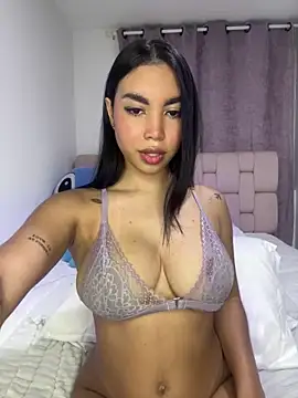 karolaalcendra online show from December 21, 4:19 am