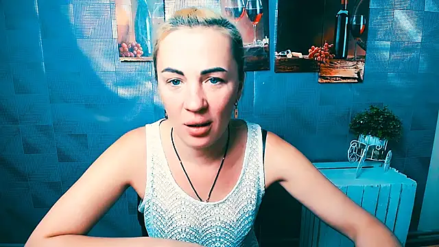 EmmaCat  online show from October 30, 7:21 am