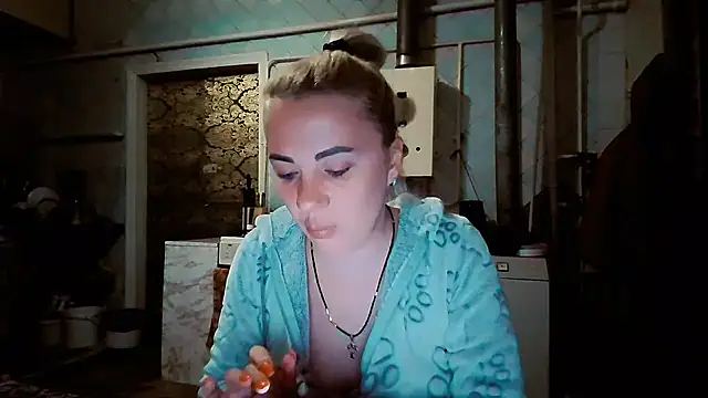 EmmaCat  online show from February 18, 6:37 pm