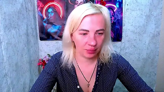 EmmaCat  online show from March 20, 6:18 am