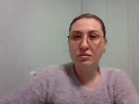 Osyvera online show from October 6, 5:10 pm