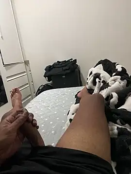 Morenolatino881 online show from December 2, 11:00 pm