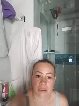 LaraCaliente online show from June 21, 1:13 pm