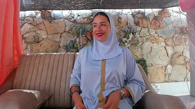 Snapshot of ShanaJamil chatting on July 7, 2:21 pm ShanaJamil online show from July 7, 2:21 pm