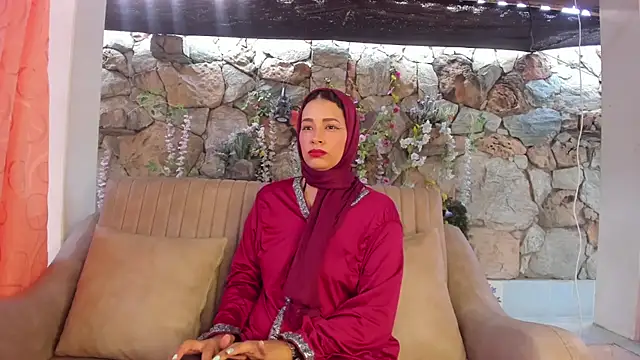 Snapshot of ShanaJamil chatting on July 16, 12:11 pm ShanaJamil online show from July 16, 12:11 pm