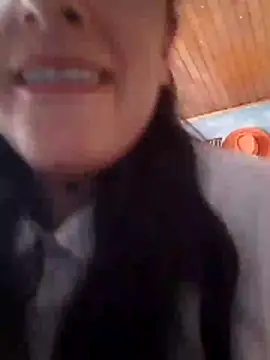 Snapshot of Neujuuken chatting on October 21, 9:15 pm Neujuuken online show from October 21, 9:15 pm