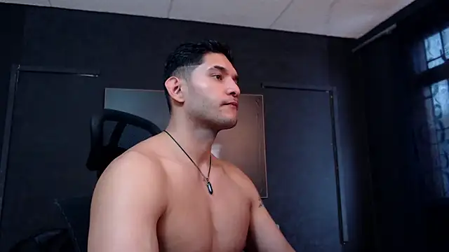 Snapshot of RichardMilleer chatting on March 18, 2:20 pm RichardMilleer online show from March 18, 2:20 pm