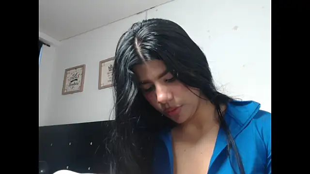 MayaScott11 online show from May 22, 9:31 pm