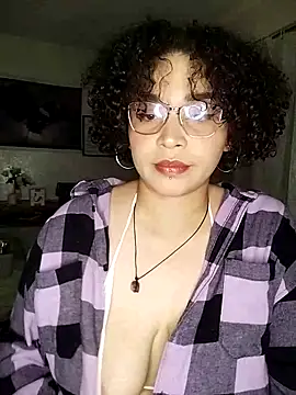 Julie wallace online show from October 5, 12:31 am