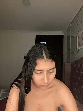 Snapshot of Isabella_Montoya chatting on October 9, 1:09 pm Isabella Montoya online show from October 9, 1:09 pm