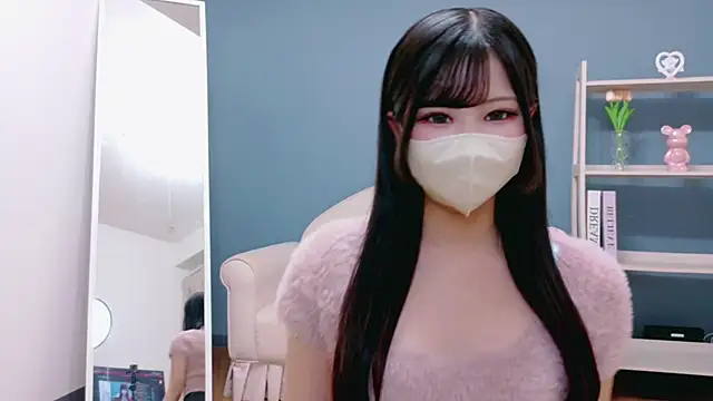 Snapshot of Ruru-shuv chatting on October 28, 9:35 am Ruru-shuv online show from October 28, 9:35 am