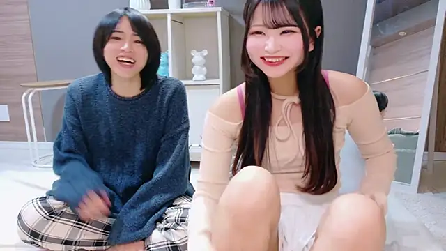 Snapshot of Ruru-shuv chatting on December 16, 10:42 am Ruru-shuv online show from December 16, 10:42 am