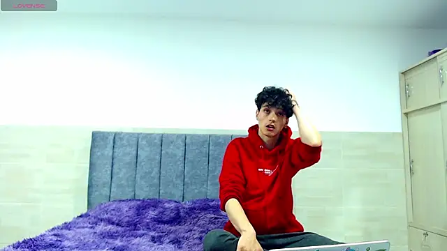  ruby red online show from November 7, 2:00 am