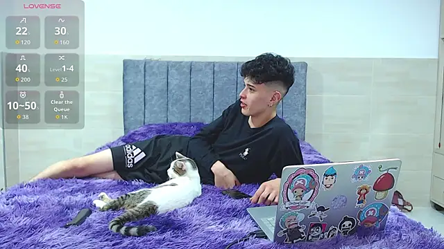  ruby red online show from November 10, 8:08 pm