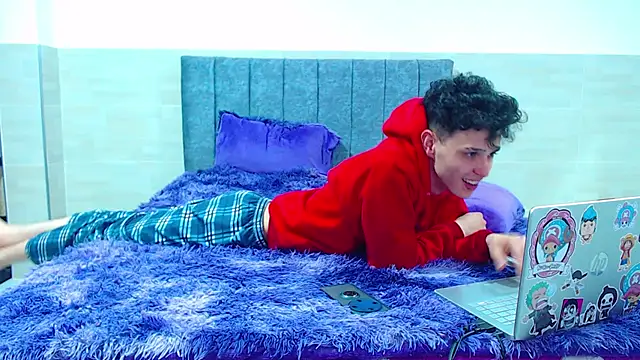  ruby red online show from November 25, 7:19 am