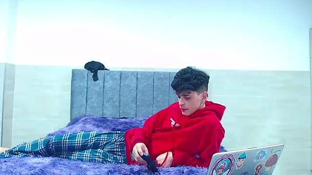  ruby red online show from November 27, 5:20 am