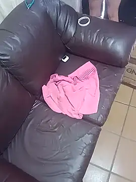 Cachorrinha2025 online show from November 28, 4:09 pm