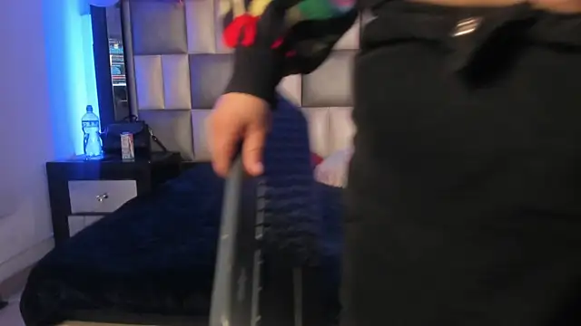 abbiecollins js online show from November 25, 3:39 am