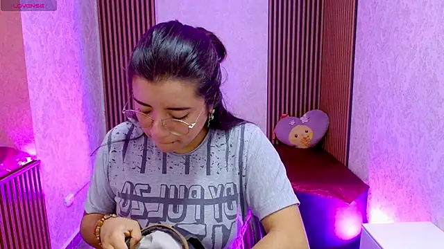 NANAKY TAY online show from November 6, 12:06 pm