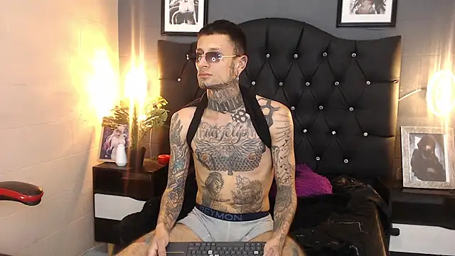 HellBoyInk online show from September 26, 8:02 pm