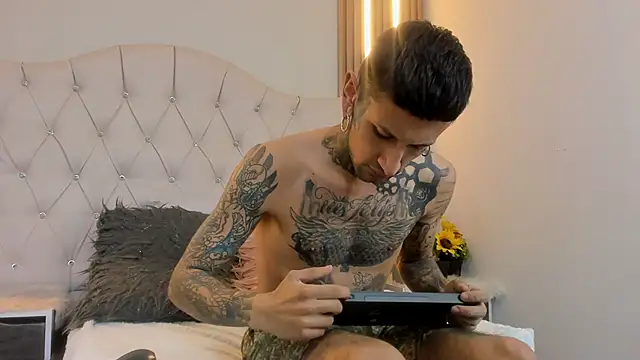 HellBoyInk online show from September 28, 8:03 pm