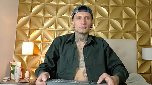 HellBoyInk online show from October 3, 8:28 pm