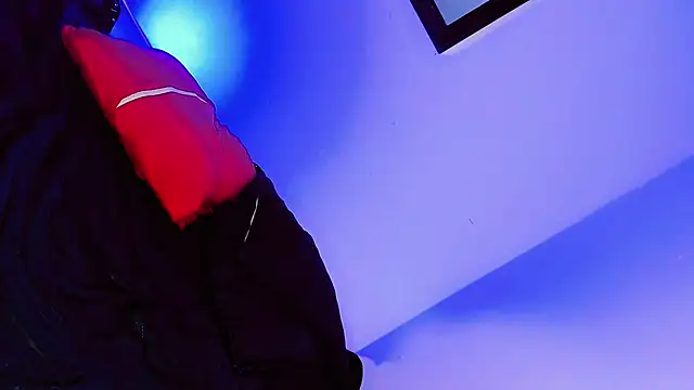 daniela dolls online show from April 4, 12:13 pm