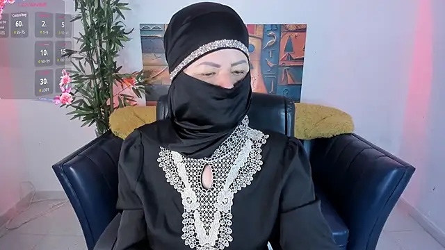 zahra isawii online show from October 5, 12:25 pm