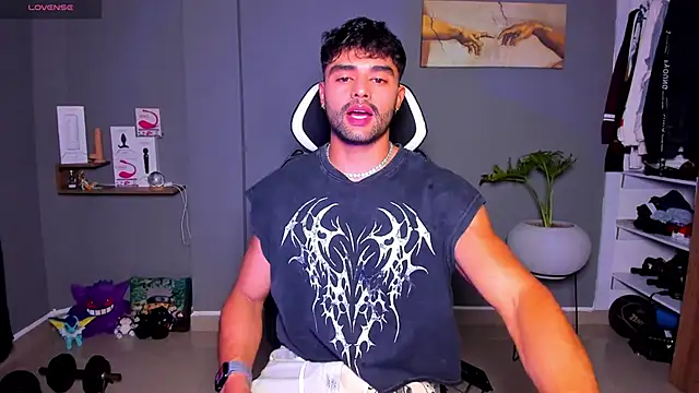 JordanRossie online show from April 14, 10:49 pm