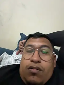 dannybs05 online show from November 11, 4:34 am