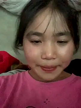 Luna-xinh04 online show from September 28, 6:19 am