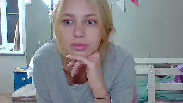 Snapshot of Lismera chatting on September 24, 4:32 pm Lismera online show from September 24, 4:32 pm