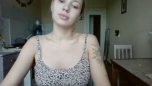 Snapshot of Lismera chatting on September 30, 11:04 am Lismera online show from September 30, 11:04 am