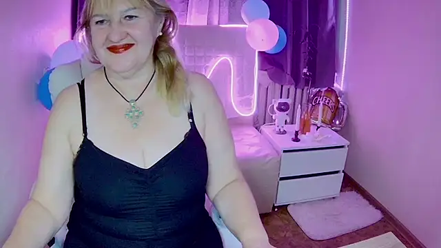 EmmaEllison online show from October 5, 12:03 pm