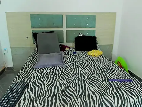 sweet lulu sofia online show from February 27, 9:15 pm