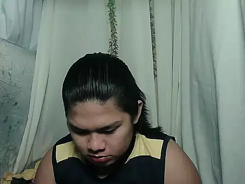 Snapshot of Huntrix2025 chatting on February 16, 12:23 pm Huntrix2025 online show from February 16, 12:23 pm