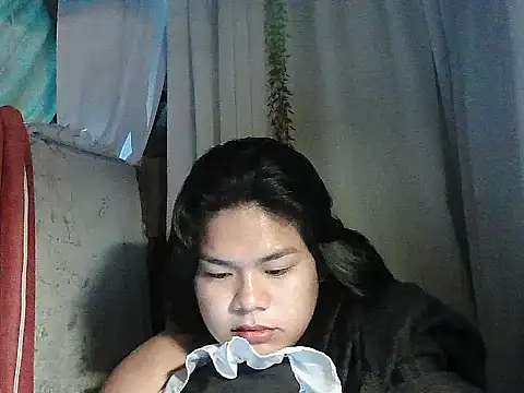 Snapshot of Huntrix2025 chatting on February 17, 8:48 pm Huntrix2025 online show from February 17, 8:48 pm