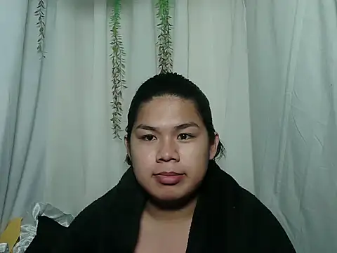 Snapshot of Huntrix2025 chatting on February 23, 11:51 am Huntrix2025 online show from February 23, 11:51 am