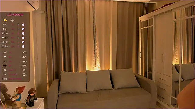 bootyfruttycutie online show from September 27, 6:57 pm