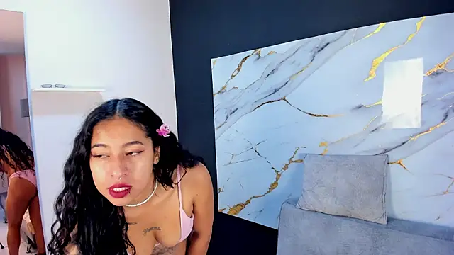 Maddyson Perez online show from October 6, 1:41 pm