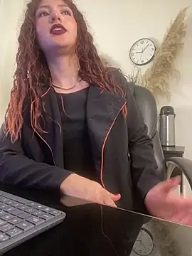 Snapshot of Sabriinaa_Foxx chatting on April 22, 2:07 pm Sabriinaa Foxx online show from April 22, 2:07 pm