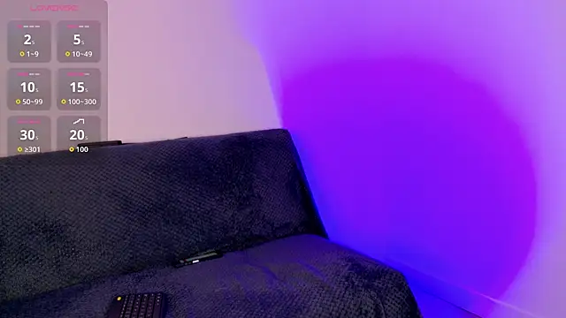 Snapshot of Sabriinaa_Foxx chatting on May 26, 3:19 pm Sabriinaa Foxx online show from May 26, 3:19 pm