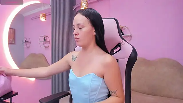 sofi  18  online show from February 25, 6:28 pm