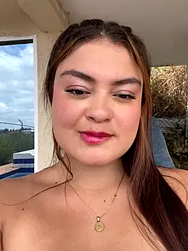 ItsKari online show from September 22, 3:47 pm